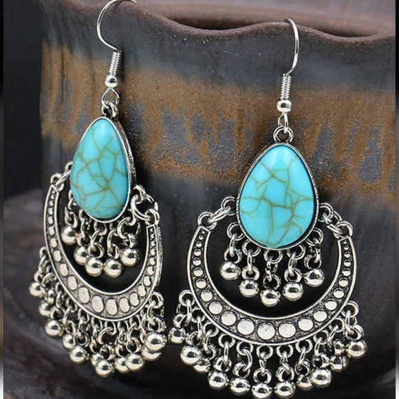 Vintage Style Ancient Silver Color Turquoise Women's Dangle Earrings Boho Style - Picture 2 of 3